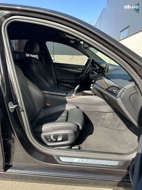 BMW 5 серия 2018 - фото 14