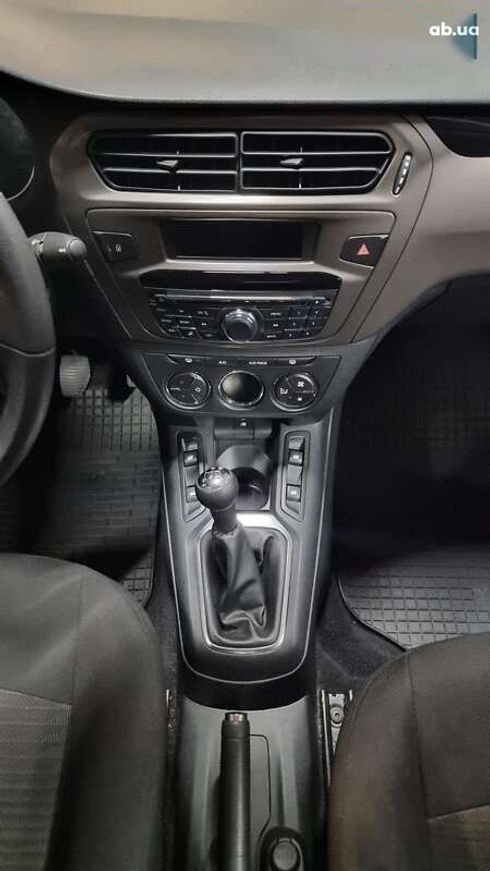 Peugeot 301 2020 - фото 9