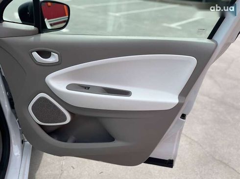 Renault Zoe 2017 - фото 27