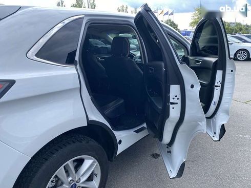Ford Edge 2017 - фото 17