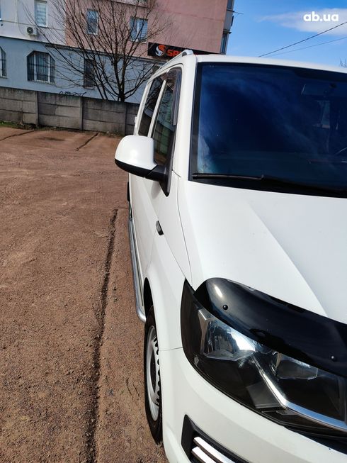 Volkswagen Transporter 2015 белый - фото 3