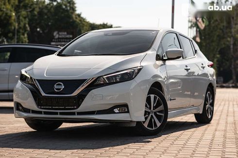 Nissan Leaf 2021 - фото 2