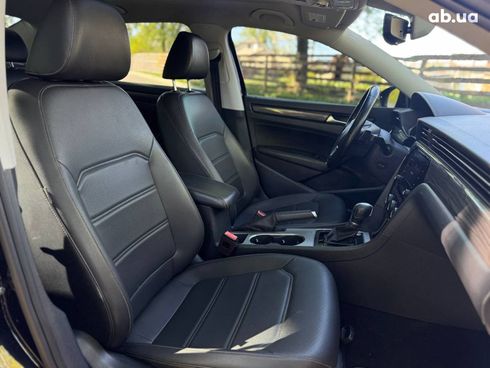 Volkswagen Passat 2020 черный - фото 37