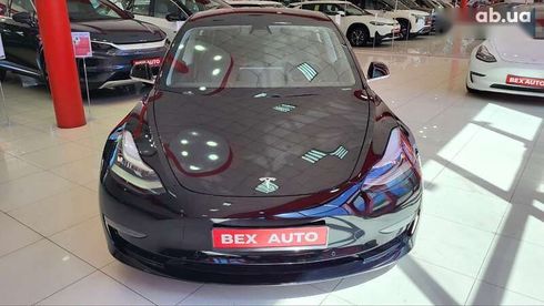 Tesla Model 3 2020 - фото 3