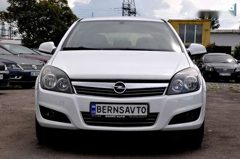 Opel Astra 2013 - фото 26