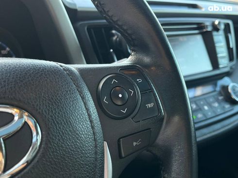 Toyota RAV4 2016 черный - фото 24