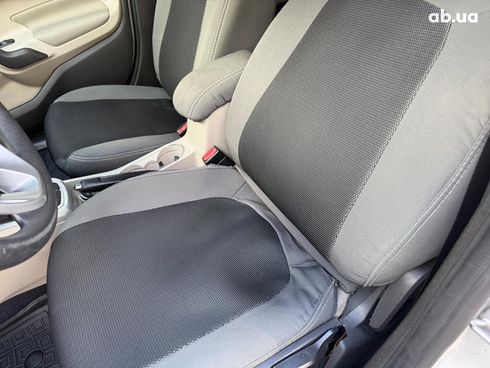 Ford Fiesta 2019 серый - фото 19