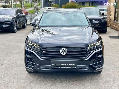 Volkswagen Touareg 2020 - фото 2
