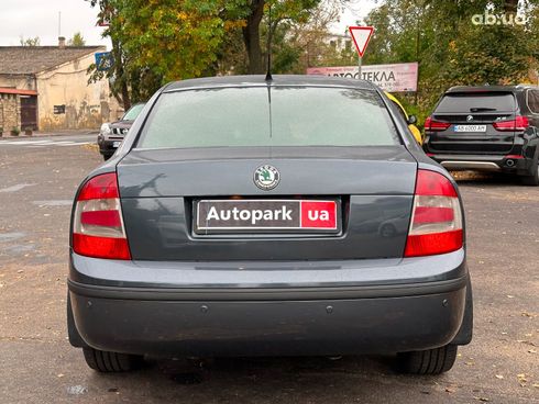 Skoda Superb 2006 серый - фото 10