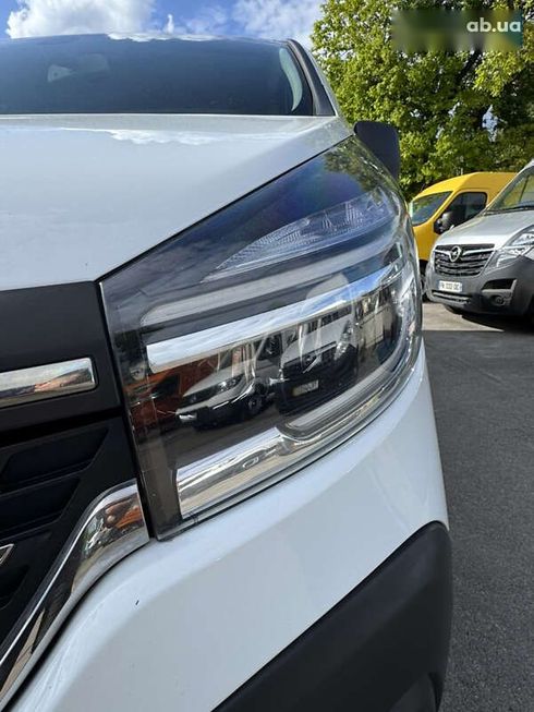 Renault Trafic 2021 - фото 26