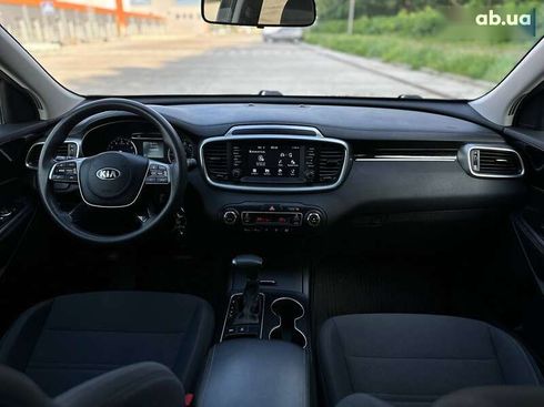 Kia Sorento 2019 - фото 18