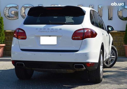 Porsche Cayenne 2012 - фото 16