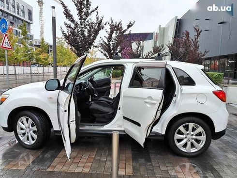 Mitsubishi Outlander 2015 - фото 10