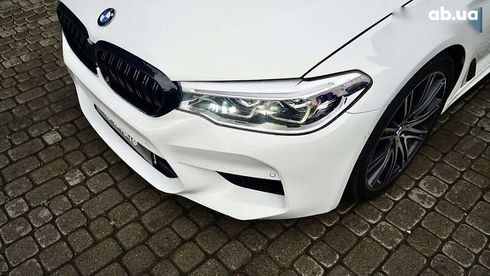 BMW 5 серия 2018 - фото 9