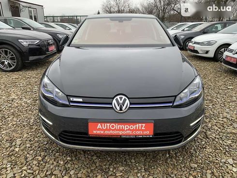 Volkswagen e-Golf 2020 - фото 15