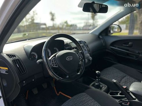 Kia Cee'd 2009 - фото 25