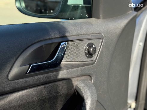 Skoda Yeti 2017 серый - фото 33