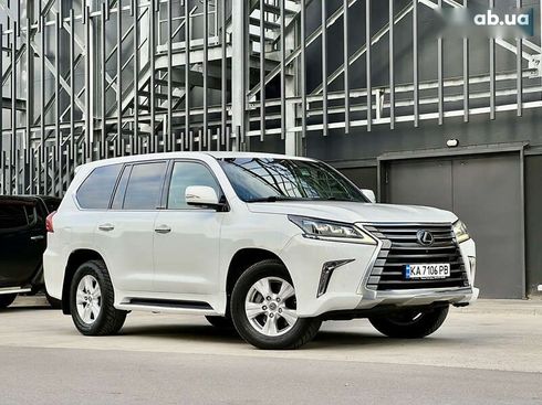 Lexus LX 2017 - фото 11