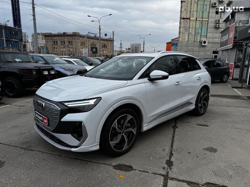 Audi Q4 e-tron 2023 белый - фото 3