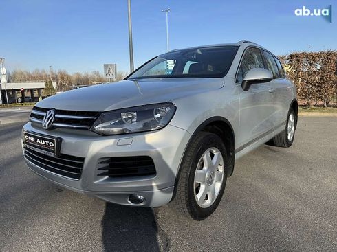 Volkswagen Touareg 2012 - фото 2