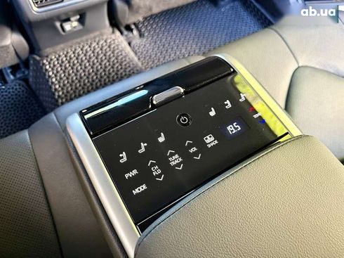 Toyota Camry 2022 - фото 25