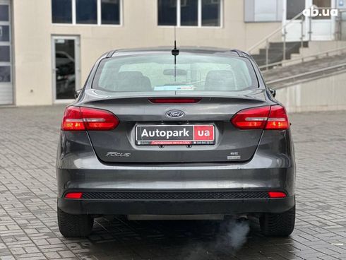 Ford Focus 2017 серый - фото 6