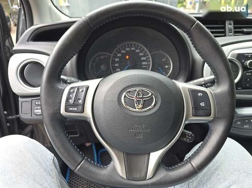 Toyota Yaris 2013 - фото 19
