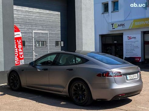 Tesla Model S 2019 - фото 8