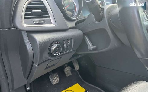 Opel Astra 2011 - фото 10