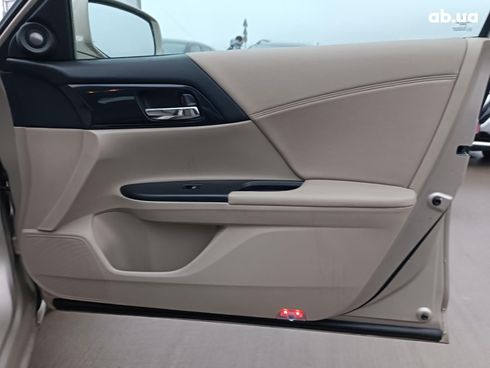 Honda Accord 2013 бежевый - фото 38