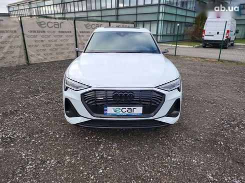 Audi E-Tron 2021 - фото 2