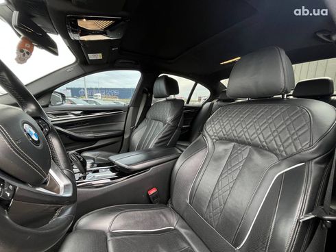 BMW 5 серия 2019 серый - фото 14