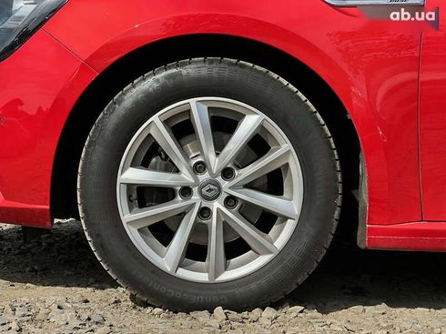 Renault Megane 2017 - фото 21