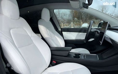 Tesla Model Y 2021 - фото 17