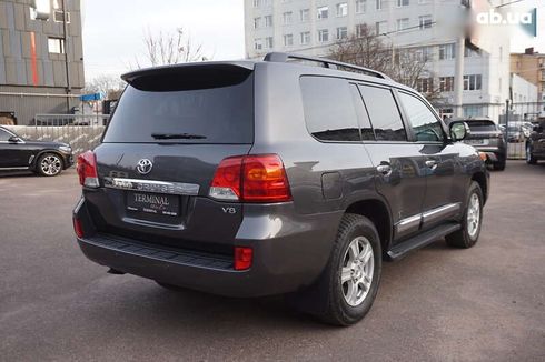 Toyota Land Cruiser 2014 - фото 5
