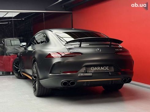 Mercedes-Benz AMG GT 4 2020 - фото 21