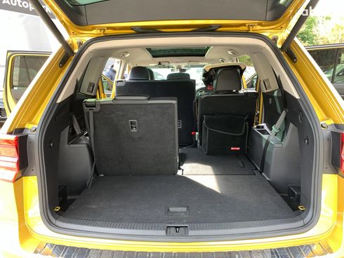 Volkswagen Atlas 2017 желтый - фото 18