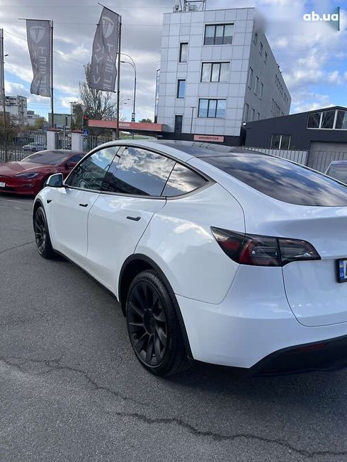 Tesla Model Y 2023 - фото 11