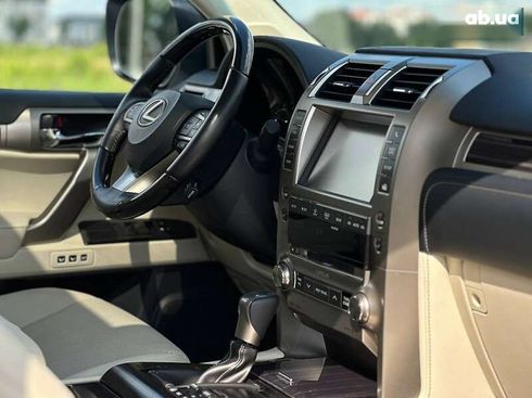 Lexus GX 2020 - фото 12
