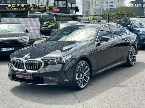 BMW 5 серия 2023 - фото 16