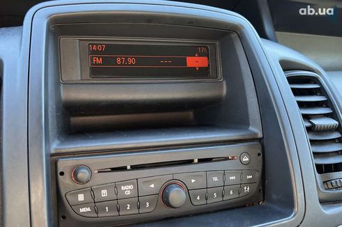 Opel Vivaro 2013 - фото 17
