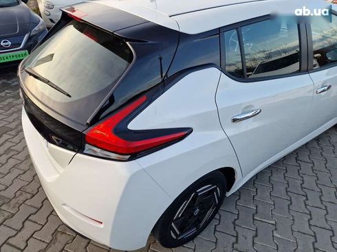 Nissan Leaf 2022 - фото 11