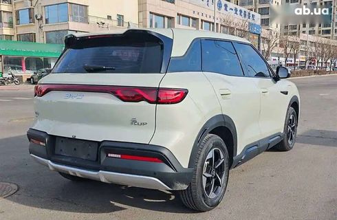 BYD Yuan Up 2024 - фото 6