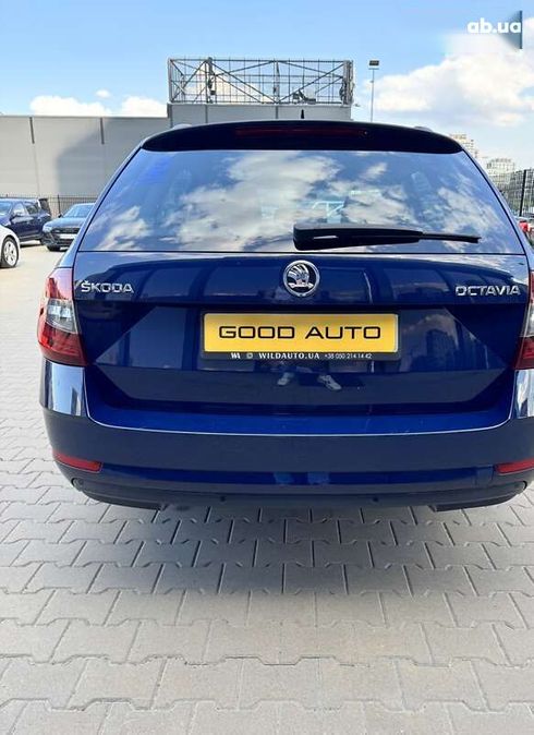 Skoda Octavia 2017 - фото 11