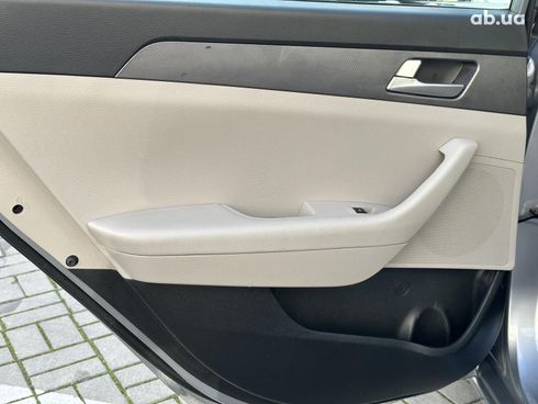 Hyundai Sonata 2016 серый - фото 14