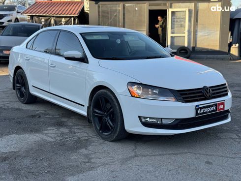 Volkswagen Passat 2013 белый - фото 3