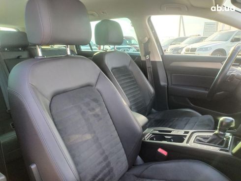 Volkswagen Passat 2019 черный - фото 27