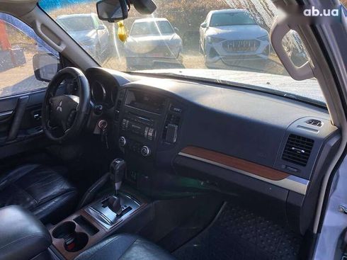Mitsubishi Pajero Wagon 2008 - фото 9