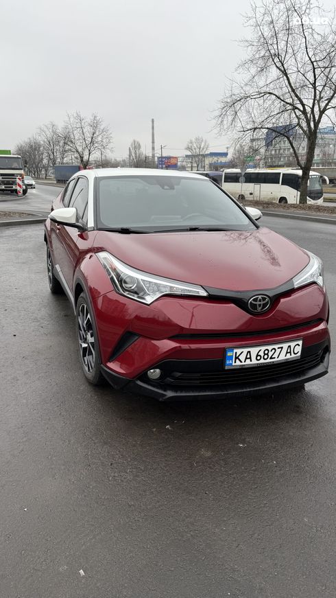 Toyota C-HR 2017 красный - фото 3