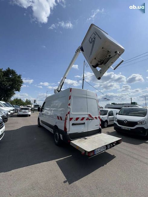 Renault Master 2021 - фото 10